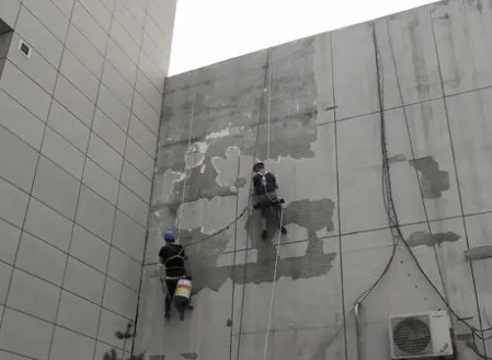 黄冈市楼顶漏水维修公司分享下黄冈市外墙防水的注意事项